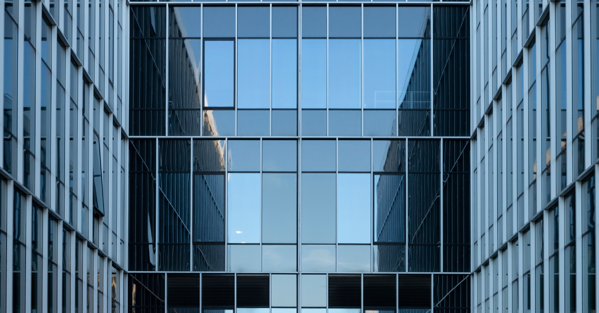 The Sustainable Skyline: How Solar Control Switchable Glass Lowers HVAC Demands in Commercial High-Rises