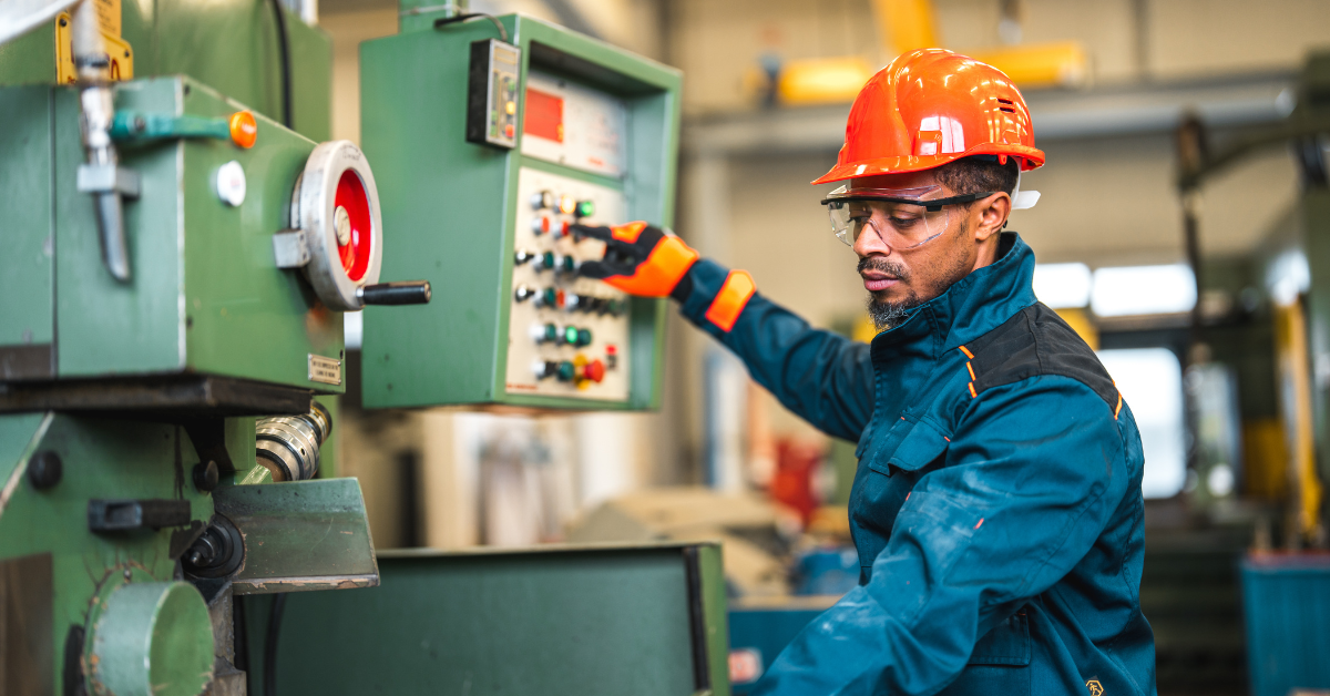 Why OEM Manufacturers Are Shifting to Factory-Laminated CNC Machine Vision Panels